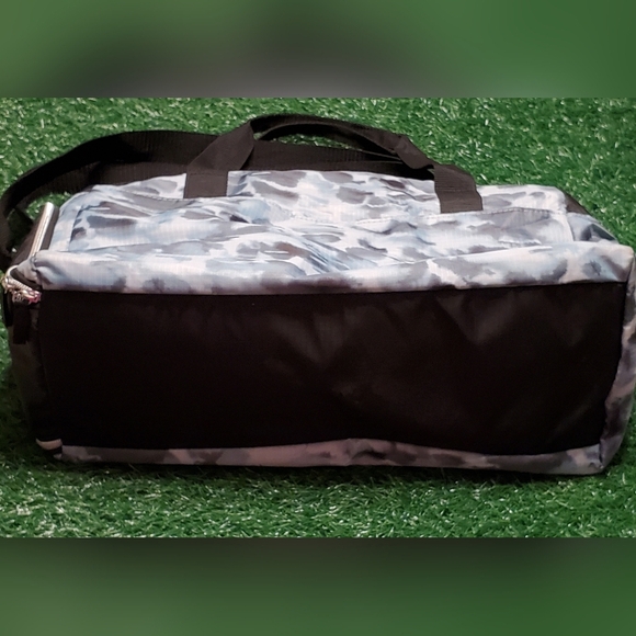 Unisex Nylon Camouflage Lightweight Duffel Gym Travel Bag Blue Black - Picture 7 of 8